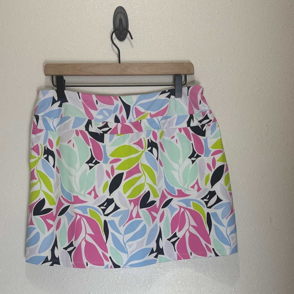 Tommy Bahama Golf Colorful Leaf Print Women's Skirt, Size L - Picture 4 of 4